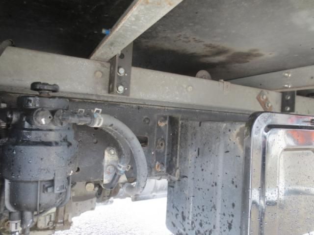 HINO DUTRO 2017 Image 31