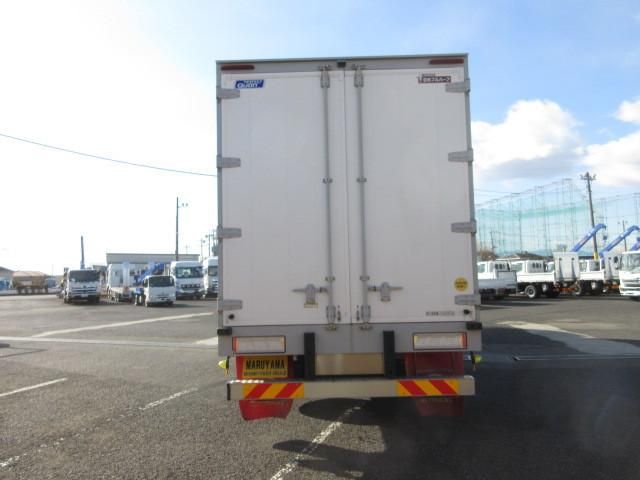 NISSAN DIESEL QUON 2021 Image 31