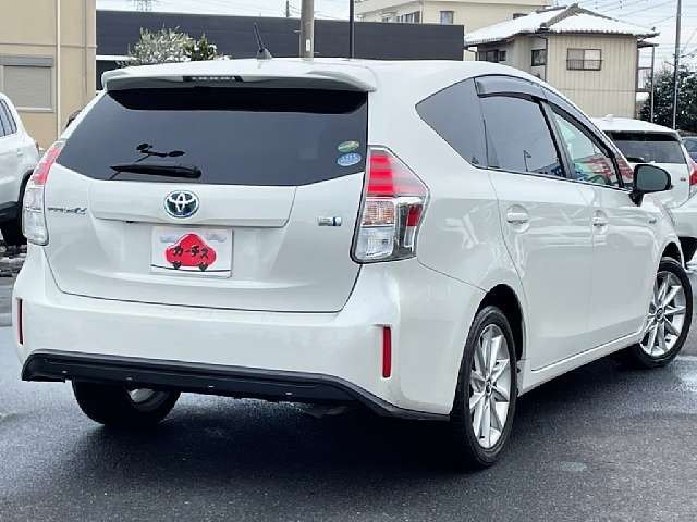 TOYOTA PRIUS ALPHA 2016 Image 31