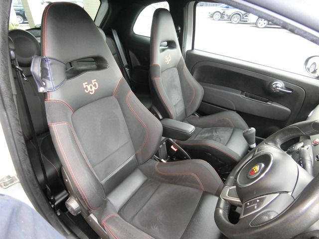 FIAT ABARTH 595 2015 Image 31