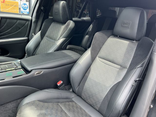 TOYOTA LEXUS LS500H 2021 Image 31