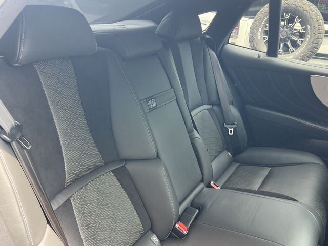 TOYOTA LEXUS LS500H 2021 Image 31