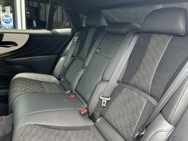 TOYOTA LEXUS LS500H 2021 Image 31