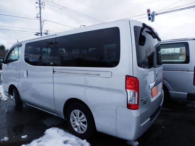 NISSAN NV350 CARAVAN 4WD 2019 Image 31