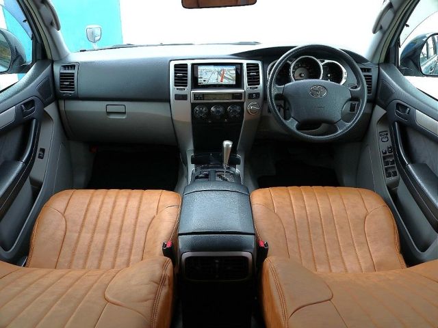 TOYOTA HILUXSURF WAGON 4WD 2004 Image 31