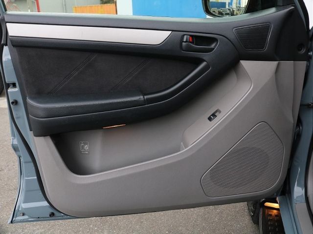 TOYOTA HILUXSURF WAGON 4WD 2004 Image 31