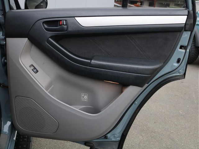 TOYOTA HILUXSURF WAGON 4WD 2004 Image 31