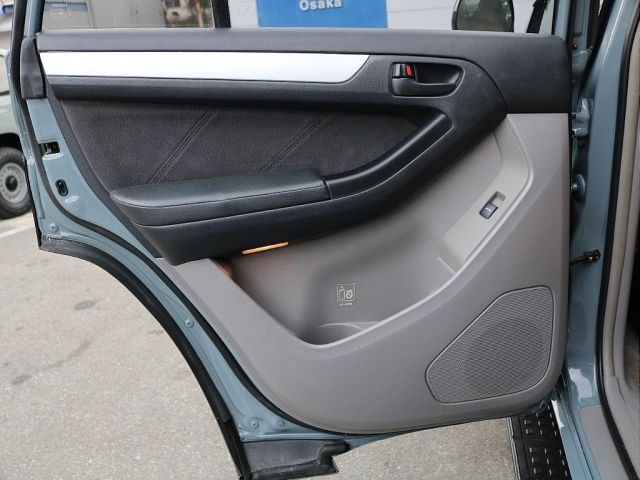 TOYOTA HILUXSURF WAGON 4WD 2004 Image 31