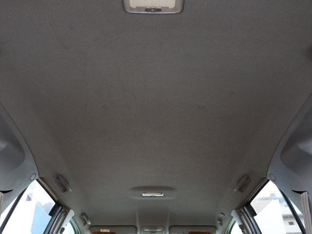 TOYOTA HILUXSURF WAGON 4WD 2004 Image 31