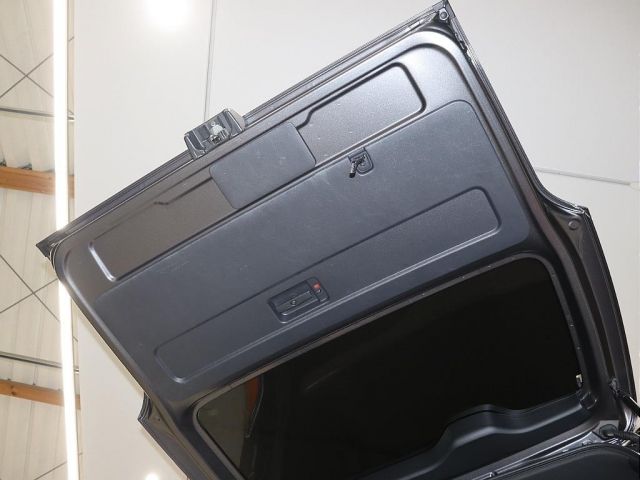 TOYOTA REGIUSACE VAN 2WD 2019 Image 31