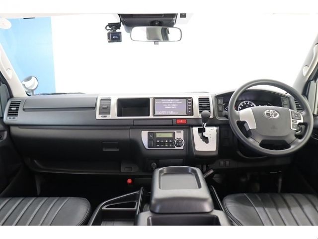 TOYOTA HIACE VAN 2WD 2021 Image 31