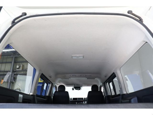 TOYOTA HIACE VAN 2WD 2021 Image 31