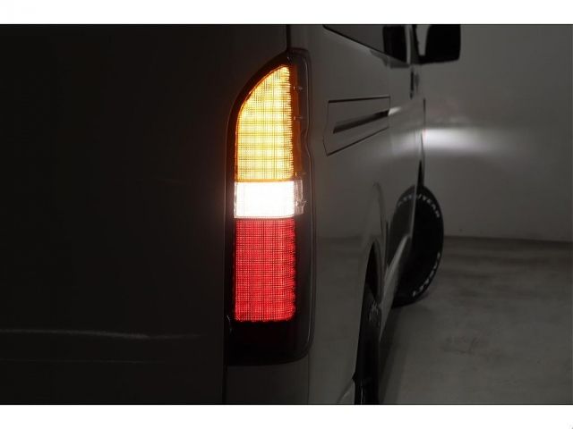 TOYOTA HIACE VAN 2WD 2021 Image 31