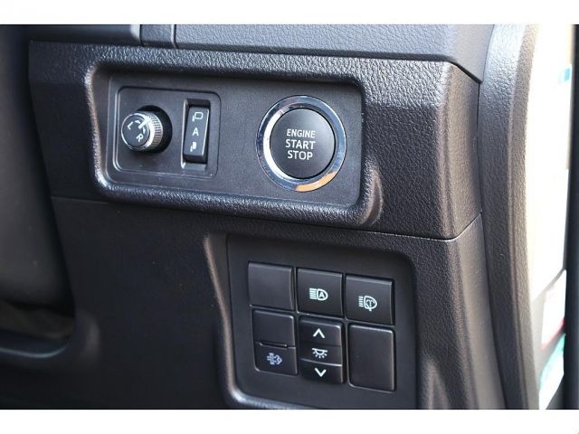 TOYOTA LANDCRUISER PRADO 2021 Image 31