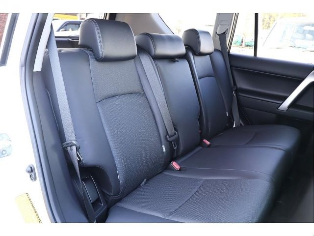 TOYOTA LANDCRUISER PRADO 2021 Image 31