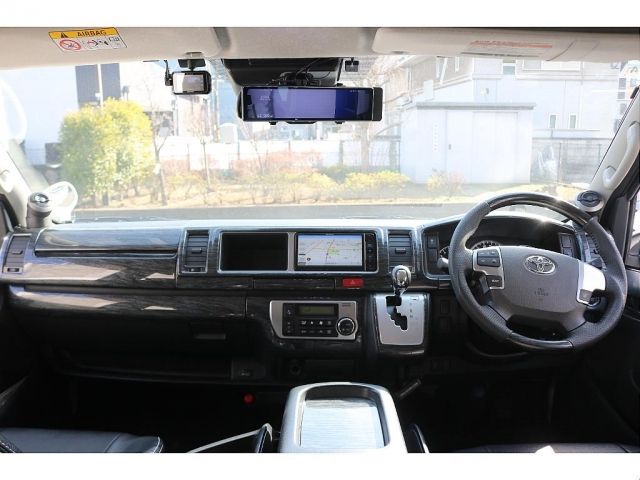 TOYOTA HIACE WAGON 4WD 2020 Image 31