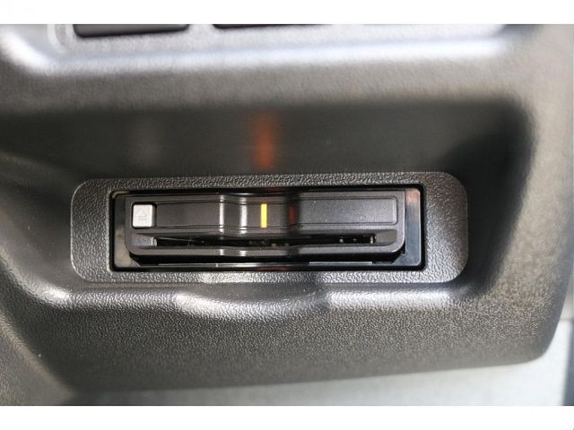 TOYOTA HIACE WAGON 4WD 2020 Image 31