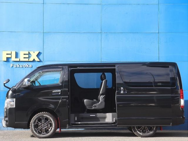 TOYOTA HIACE VAN 2WD 2020 Image 31