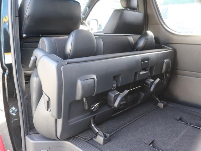 TOYOTA HIACE VAN 2WD 2020 Image 31