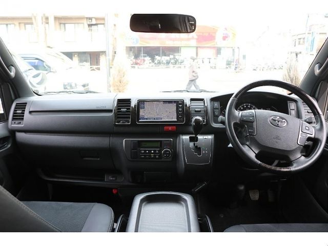 TOYOTA REGIUSACE VAN 2WD 2022 Image 31