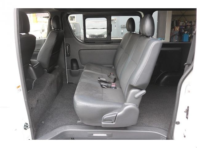 TOYOTA REGIUSACE VAN 2WD 2022 Image 31