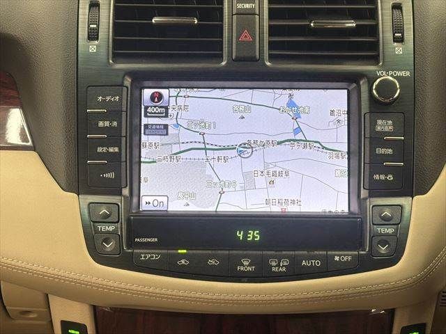 TOYOTA CROWN SEDAN 2011 Image 31