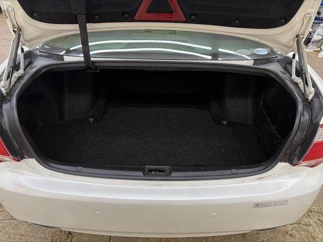 TOYOTA CROWN SEDAN 2011 Image 31