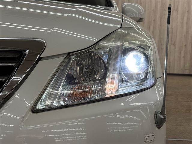 TOYOTA CROWN SEDAN 2011 Image 31