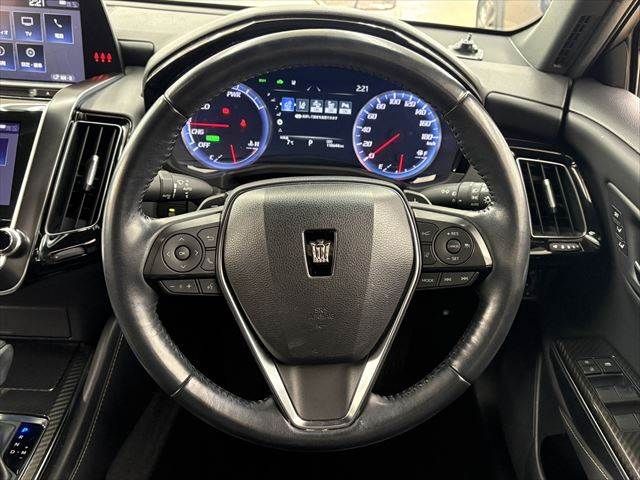 TOYOTA CROWN SEDAN HYBRID 2018 Image 31