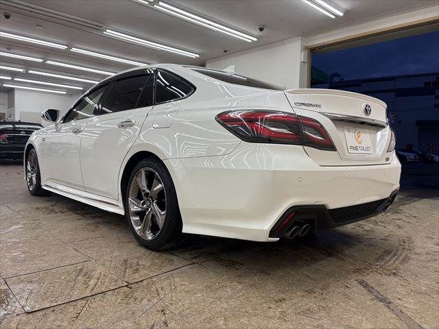 TOYOTA CROWN SEDAN HYBRID 2018 Image 31