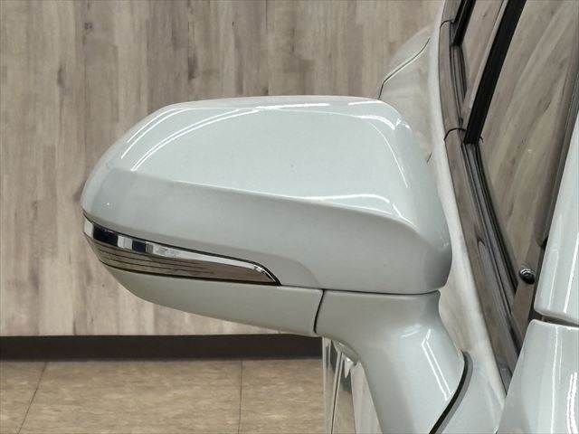 TOYOTA CROWN SEDAN HYBRID 2018 Image 31