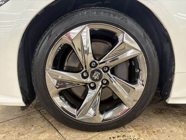 TOYOTA CROWN SEDAN HYBRID 2018 Image 31