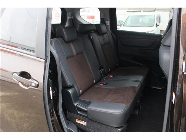 TOYOTA SIENTA 2018 Image 31