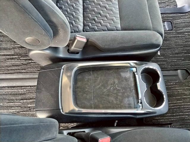 TOYOTA VELLFIRE 4WD 2016 Image 31