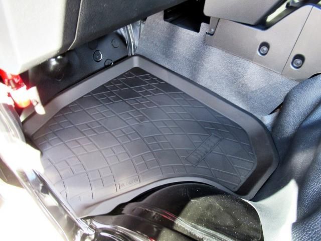 DAIHATSU HIJET TRUCK 4WD 2026 Image 31