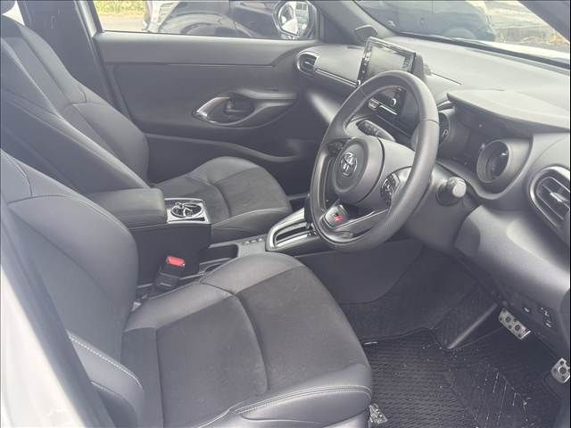 TOYOTA YARIS CROSS HYBRID 2023 Image 31