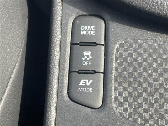 TOYOTA YARIS CROSS HYBRID 2023 Image 31