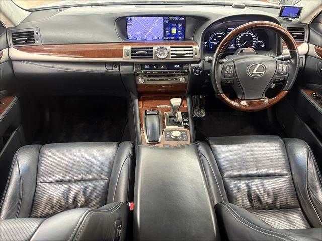 TOYOTA LEXUS LS600H 2013 Image 31