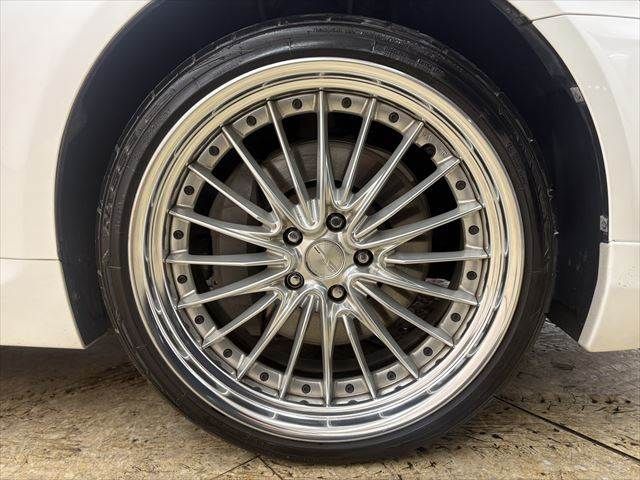 TOYOTA LEXUS LS600H 2013 Image 31