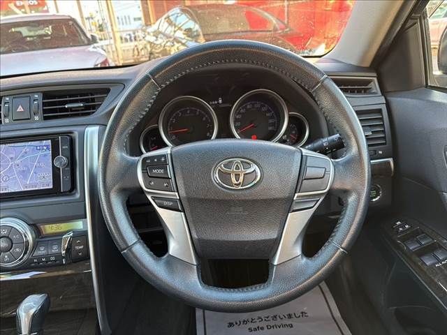 TOYOTA MARK X 2013 Image 31