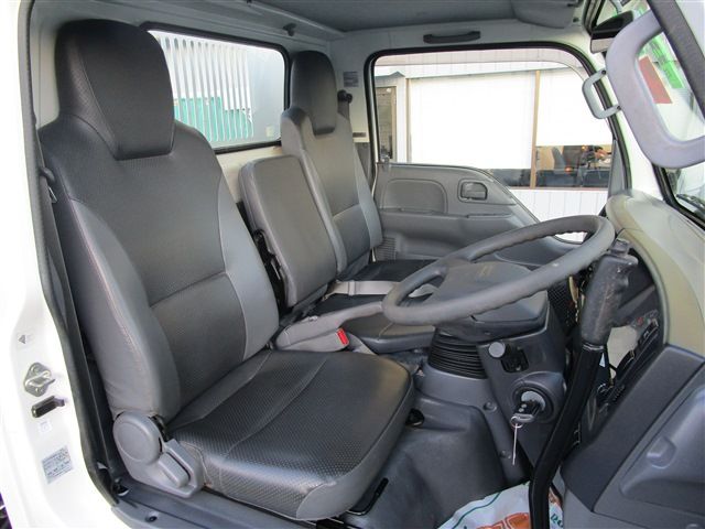 ISUZU  2016 Image 31