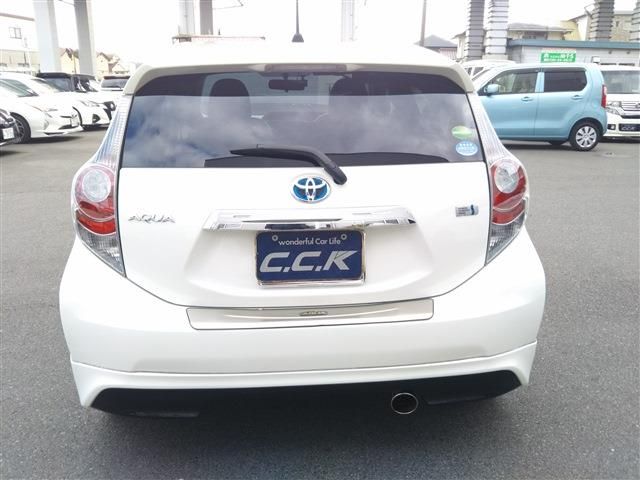 TOYOTA AQUA 2013 Image 31