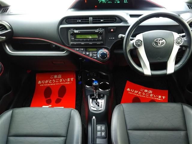 TOYOTA AQUA 2013 Image 31