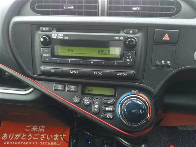 TOYOTA AQUA 2013 Image 31