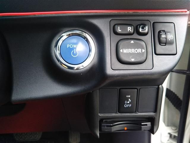 TOYOTA AQUA 2013 Image 31