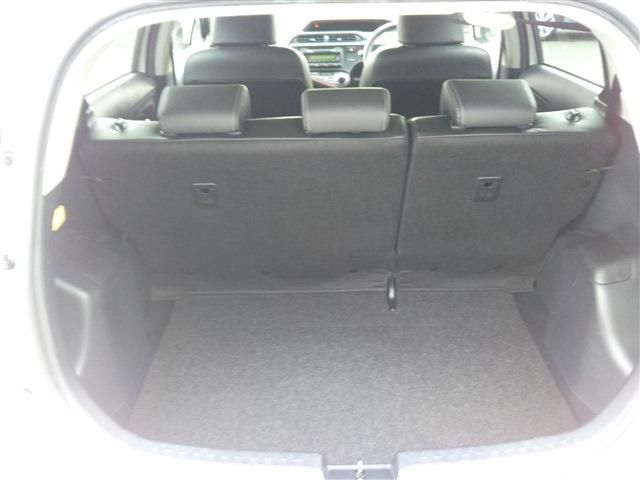 TOYOTA AQUA 2013 Image 31