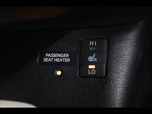 TOYOTA PRIUS 2016 Image 31