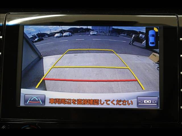 TOYOTA CAMRY HYBRID 2017 Image 31