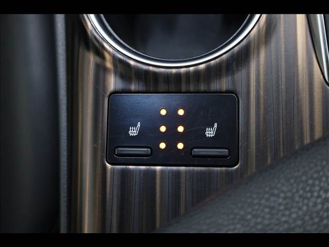 TOYOTA CAMRY HYBRID 2017 Image 31