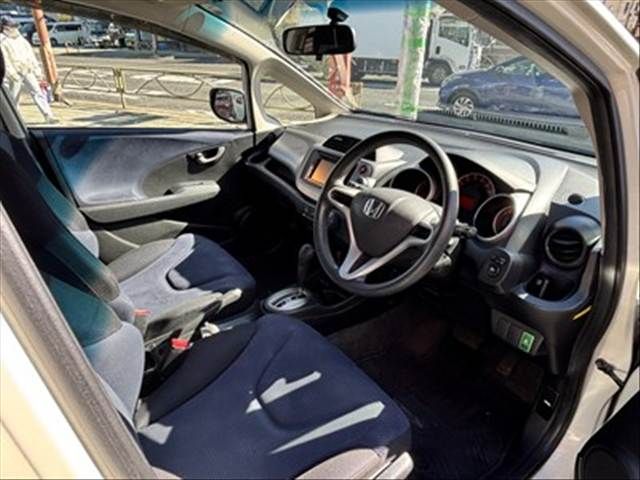 HONDA FIT 2011 Image 31